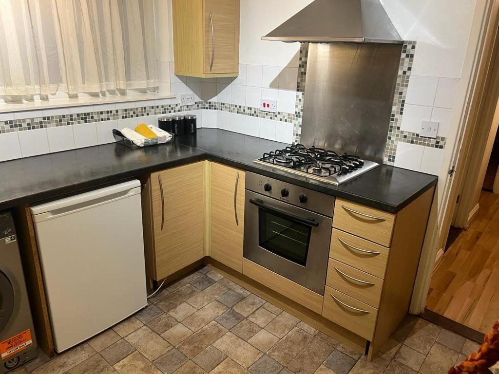 El Met Global Apartment Erith 外观 照片